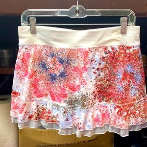 Brand new with tags Sofibella tennis skirt